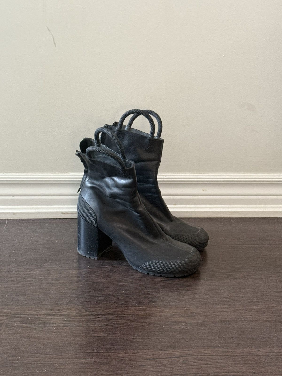 Random Identities Random Identities Black Loop Boots Size US 11 / EU 44 - 2 Thumbnail