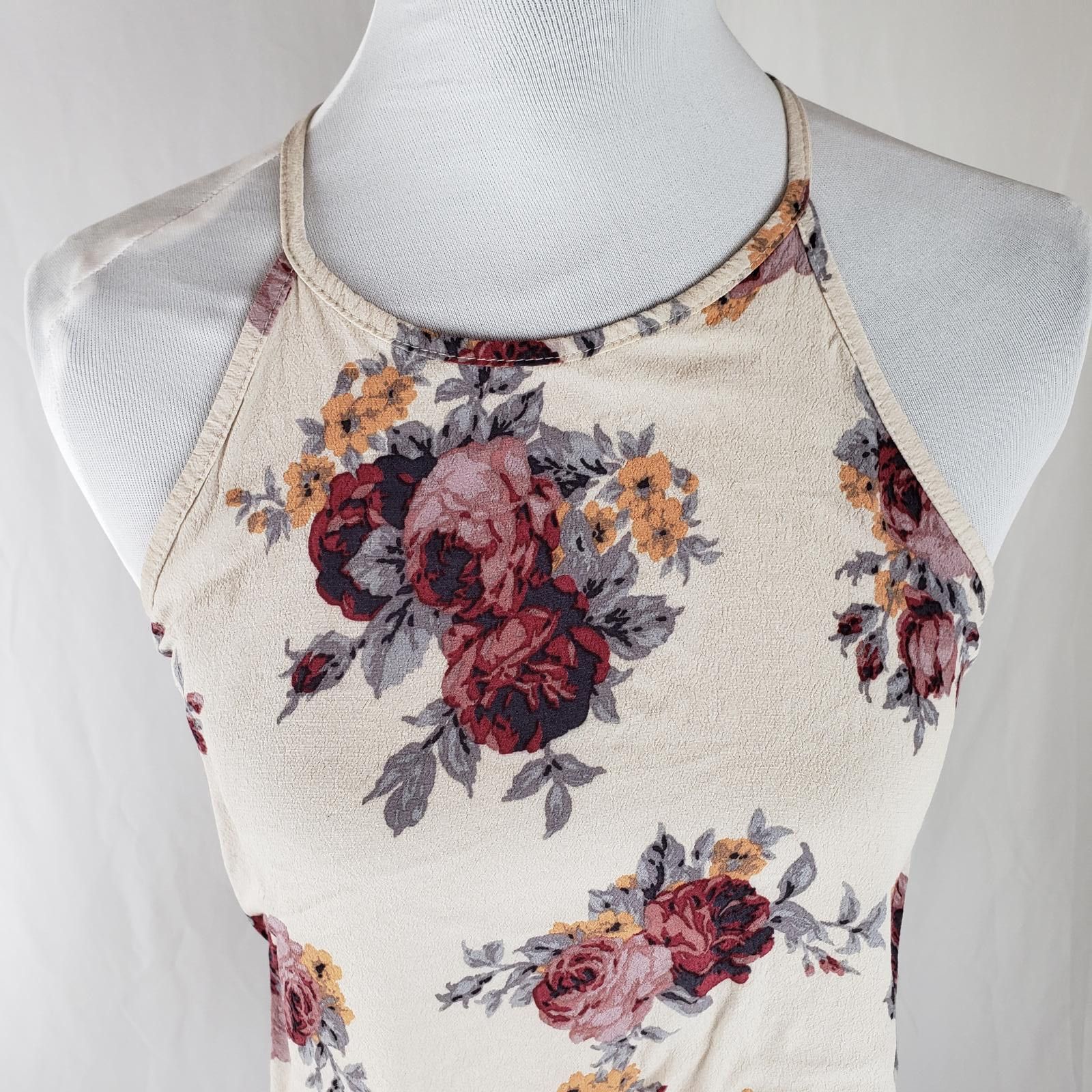 Designer Don't Ask Why Made in Italy Floral Halter Top One Size (S-M) Size ONE SIZE - 3 Thumbnail