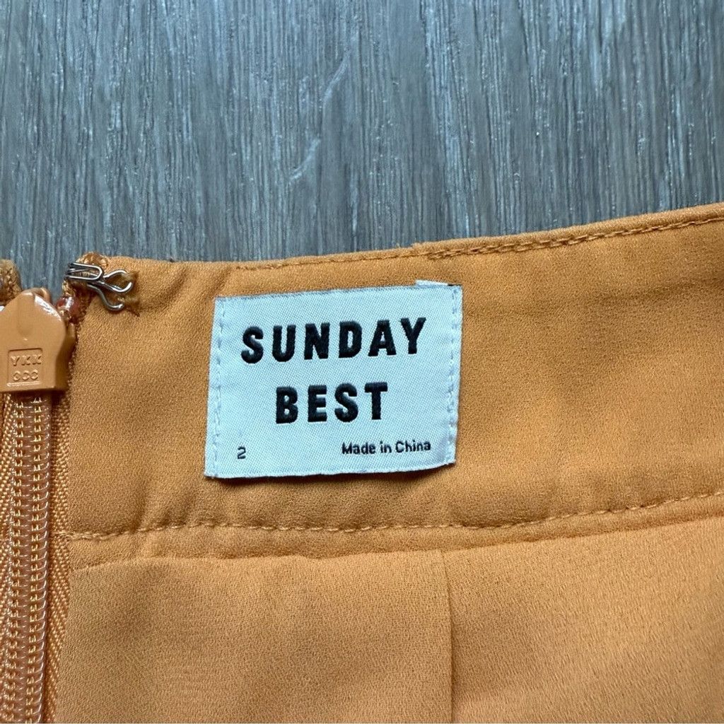 Aritzia Sunday Best Orange Shorts High-Waisted Flowy Size 26" / US 2 / IT 38 - 9 Thumbnail