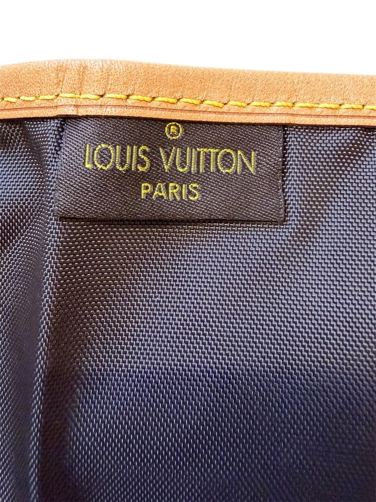 Louis Vuitton Louis Vuitton Suitcase Garment Luggage bag Accessory Size ONE SIZE - 8 Thumbnail