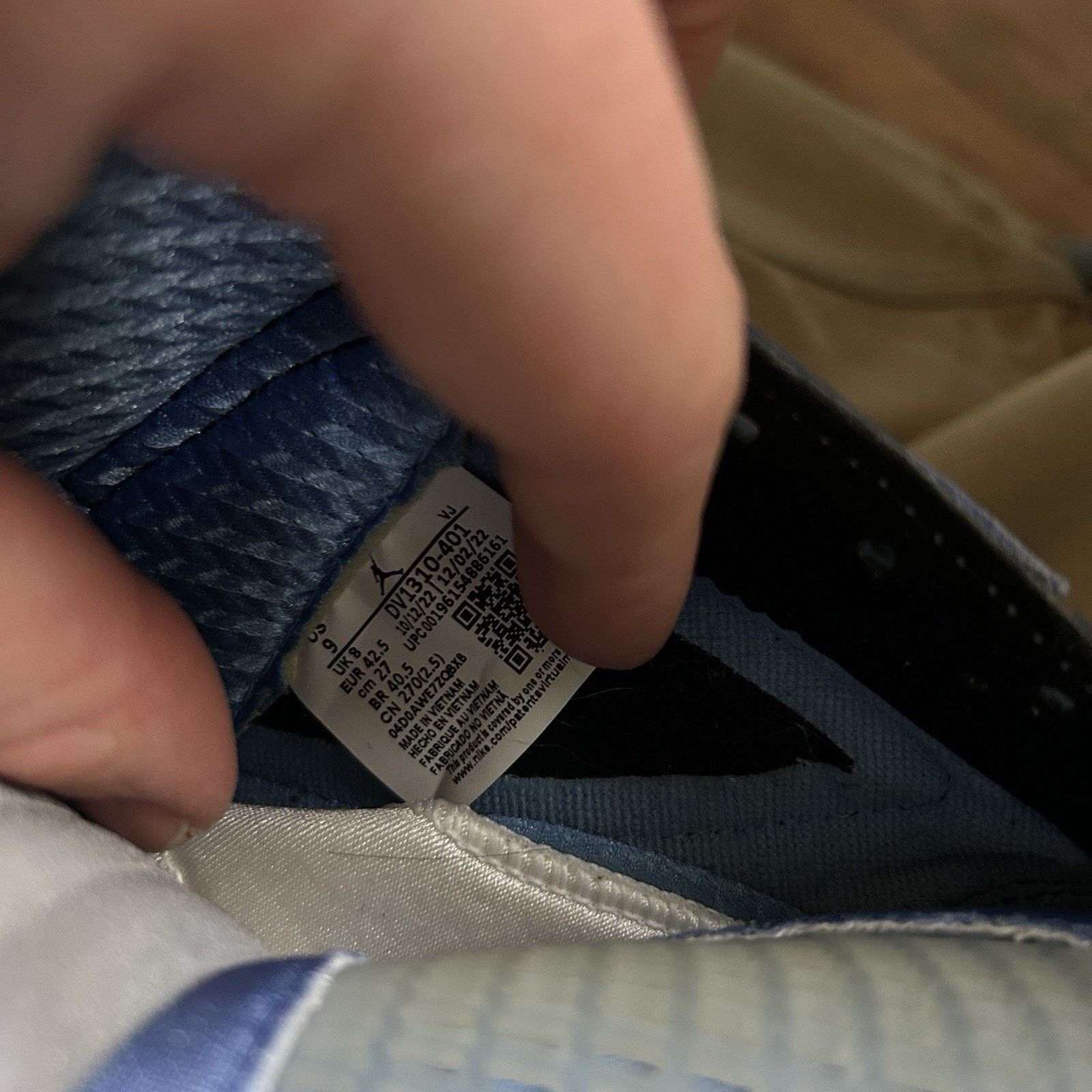 Jordan Brand Nike Air Jordan 5 Retro SE “University Blue/UNC” DV1310-401 Size US 9 / EU 42 - 9 Thumbnail