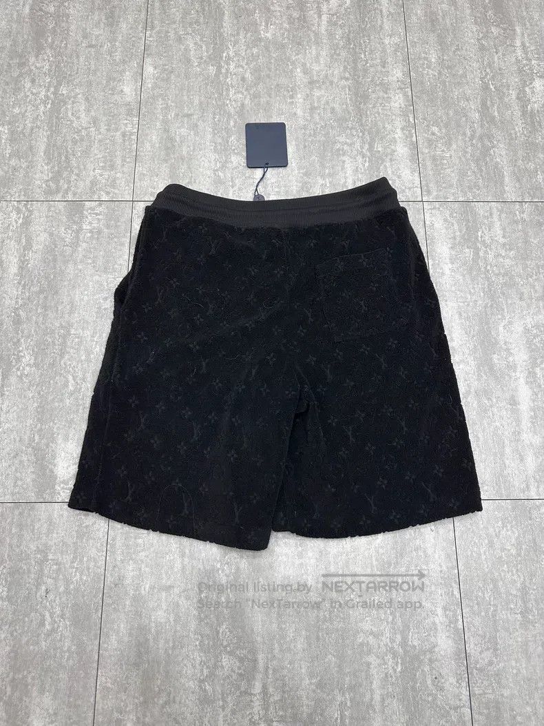 Louis Vuitton Louis Vuitton size xs 24 New Black Denim Shorts Size US 28 / EU 44 - 2 Thumbnail