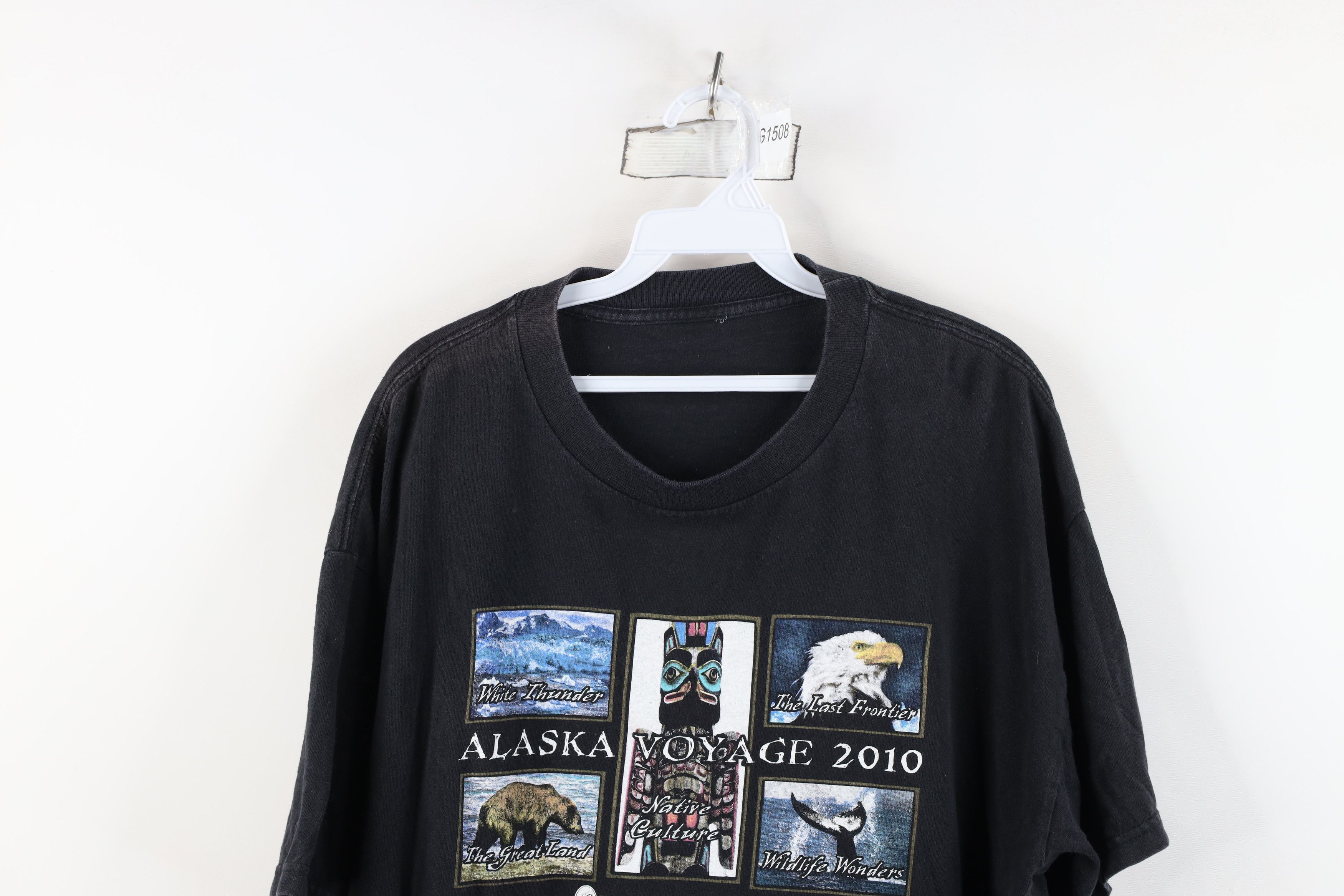 Vintage Vintage Y2K Streetwear Voyage Nature Bear Whale T-Shirt Size US XL / EU 56 / 4 - 2 Thumbnail