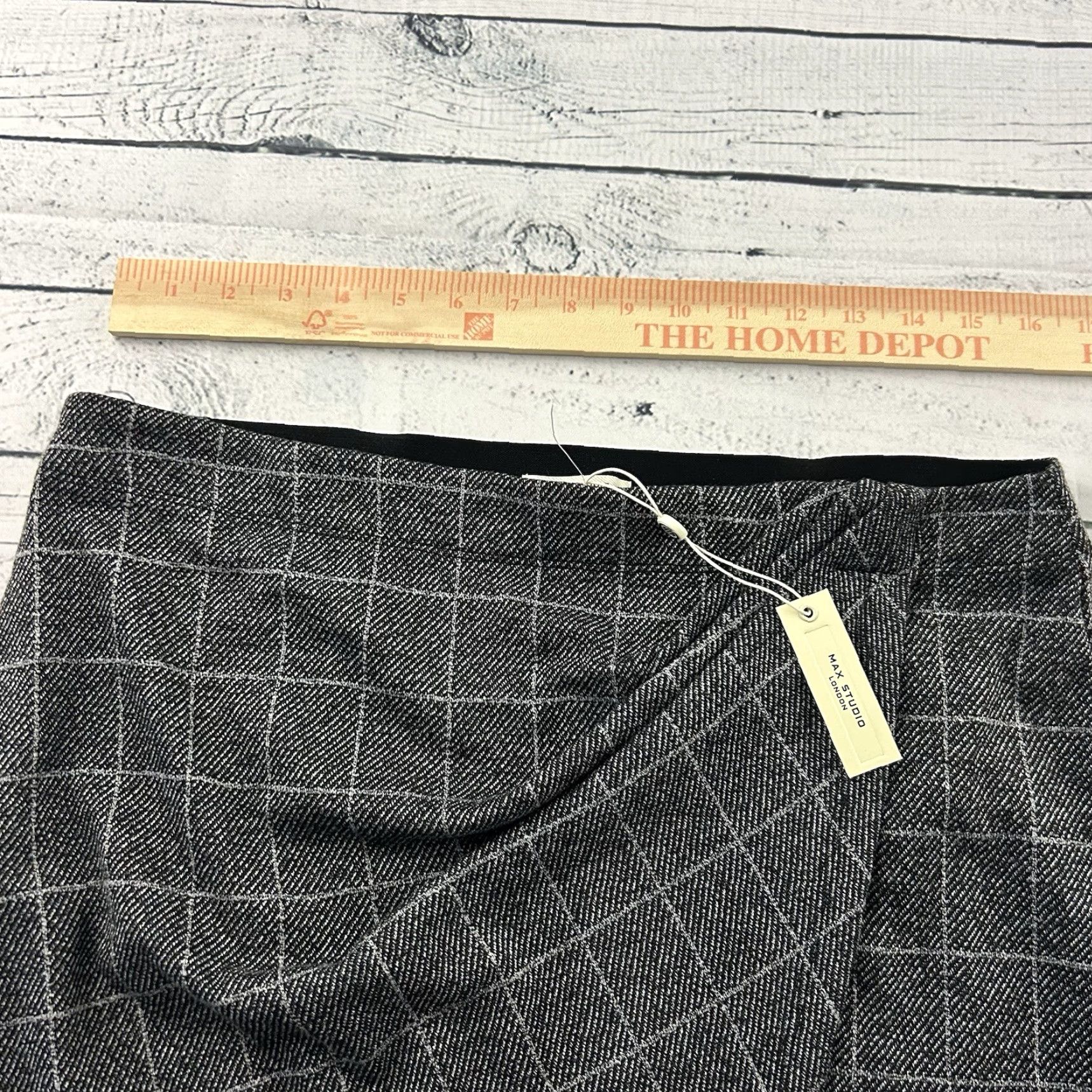 Vintage NEW Max Studio London Elastic Waist Plaid Mini Skirt Women's XL Black Gray 8 Size 40" / US 18 - 2 Thumbnail