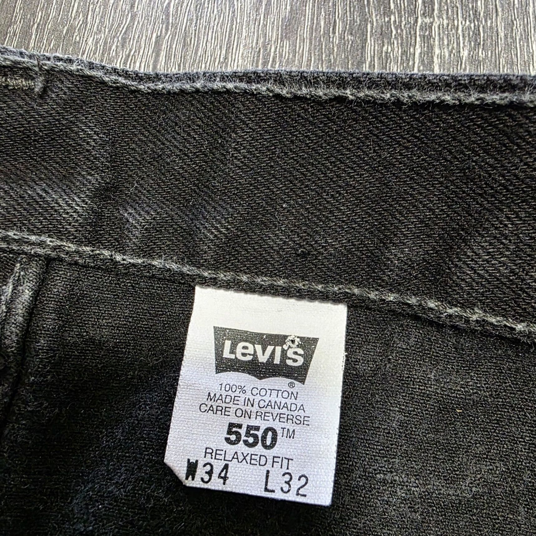Levi's VINTAGE Levi's 550 Jeans Mens 33 Inseam 31 Black Relaxed Tapered Canada 90s Mens Jeans Size US 33 - 3 Thumbnail