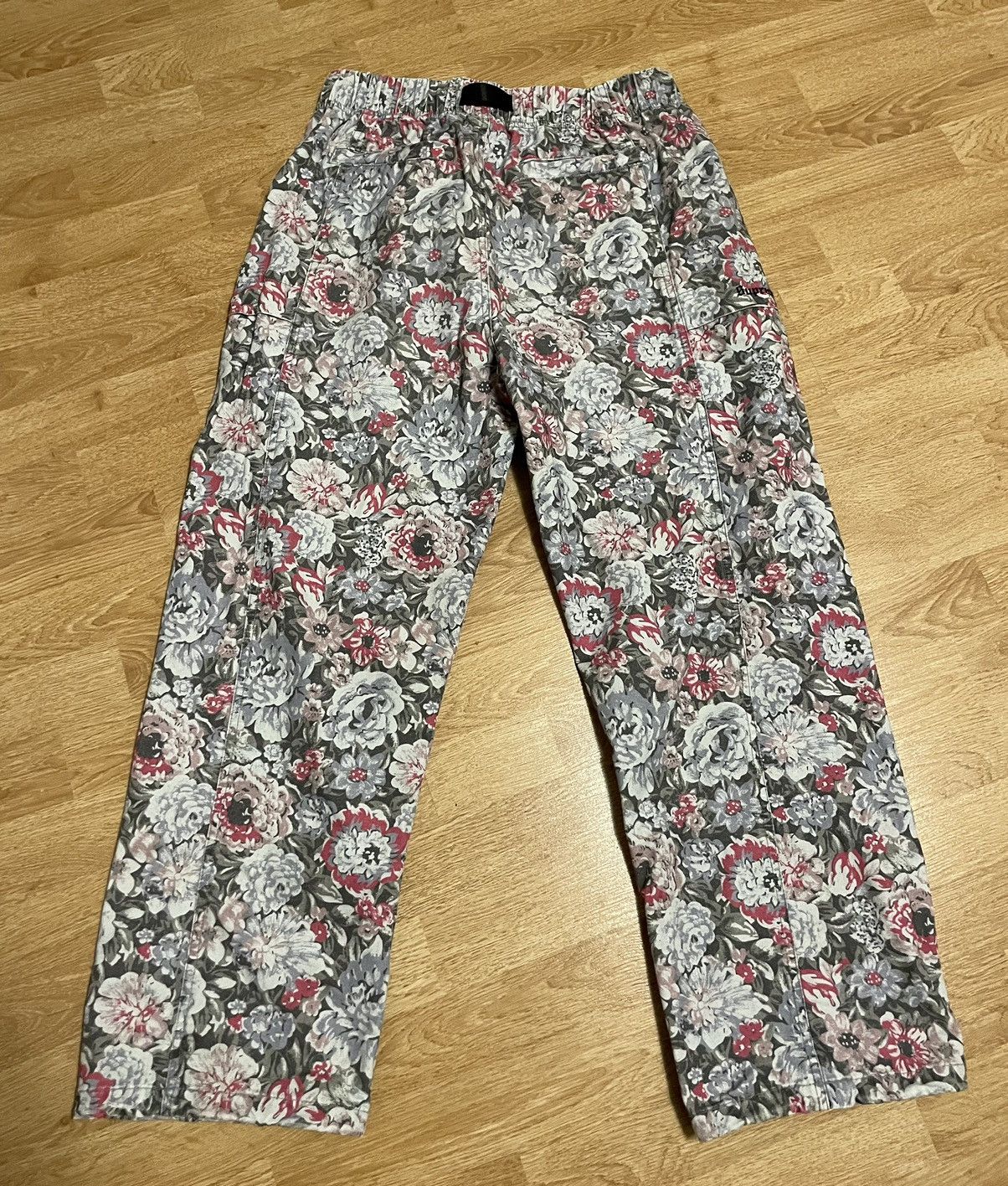 パンツ 23ss Supreme Belted Trail Pant Floral L Supreme Liberty Floral Belted Pant (SS20) - $168