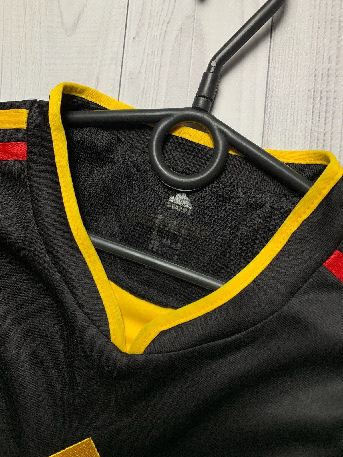 Vintage Uganda tee long sleeve shirt rare black soccer size L Size US L / EU 52-54 / 3 - 3 Thumbnail