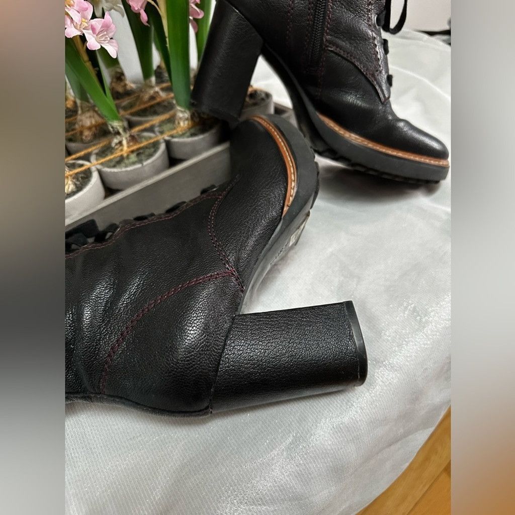 Naturalizer Naturalizer Callie Leather Bootie Size 37 Size US 7 / IT 37 - 8 Thumbnail