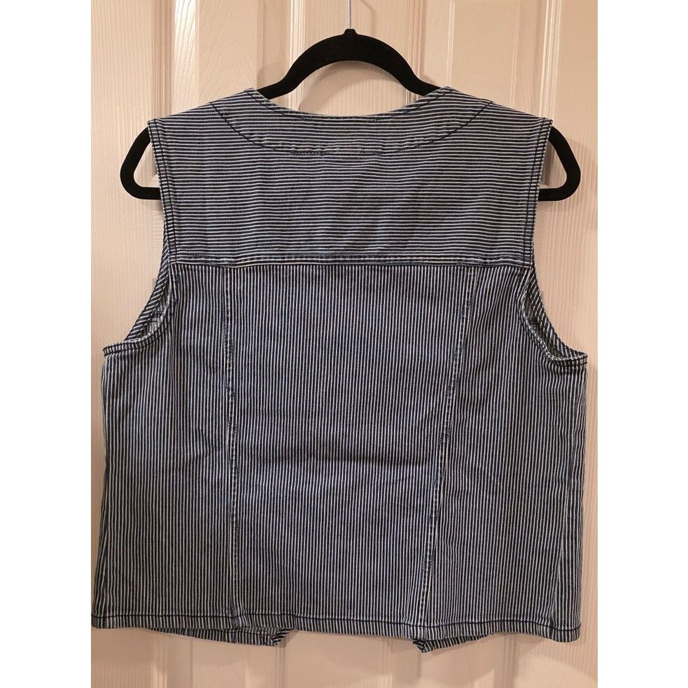 Other Universal Thread Striped Denim Vest Size L NWT Size L / US 10 / IT 46 - 5 Thumbnail