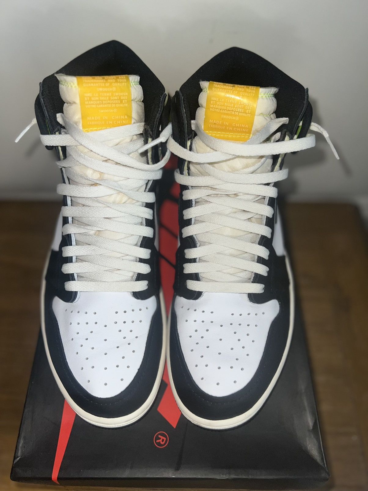 Air Jordan Retro High OG Volt Gold