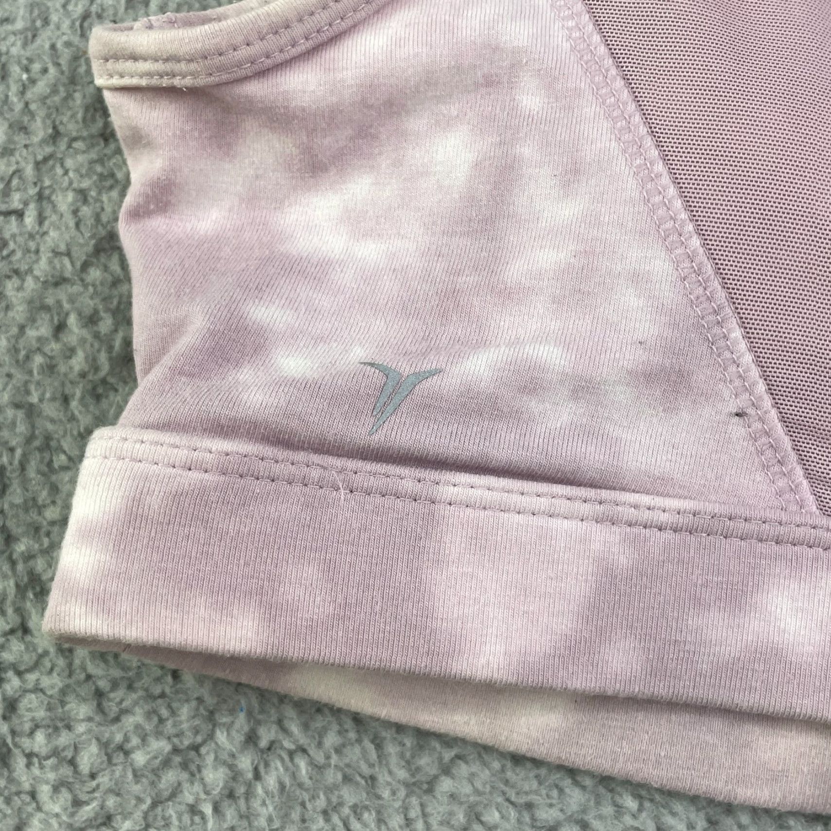 Fabletics Fabletics Old Navy Sports Bra LOT of 2 Women's Medium Pink Sportswear Gorpcore Size ONE SIZE - 4 Thumbnail