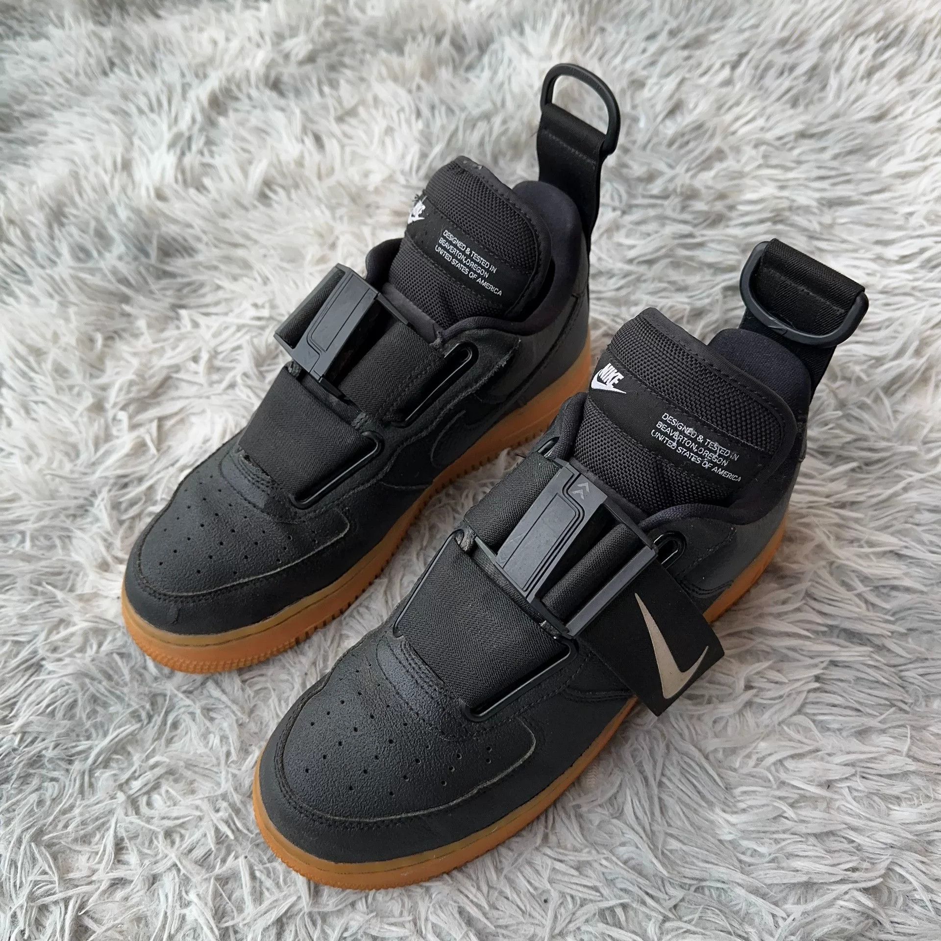 Nike Nike Techwear Lowtop Sneakers 42 Men Size US 9 / EU 42 - 1 Thumbnail