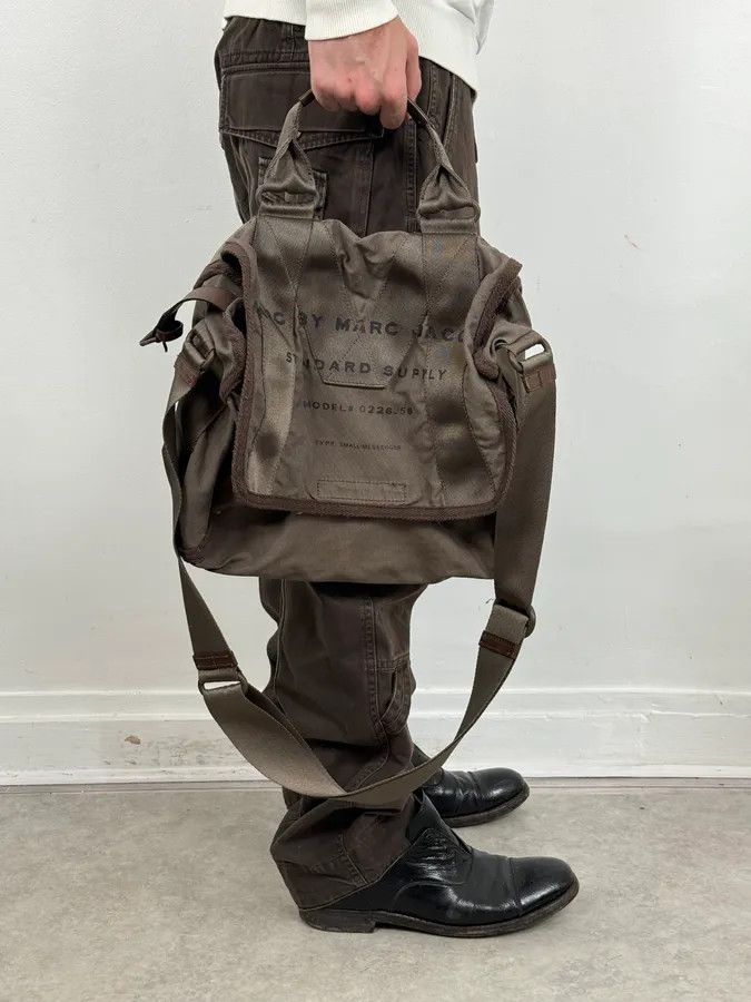 Marc Jacobs AW2011 Marc Jacobs Khaki Military Crossbody Bag Size ONE SIZE - 3 Thumbnail