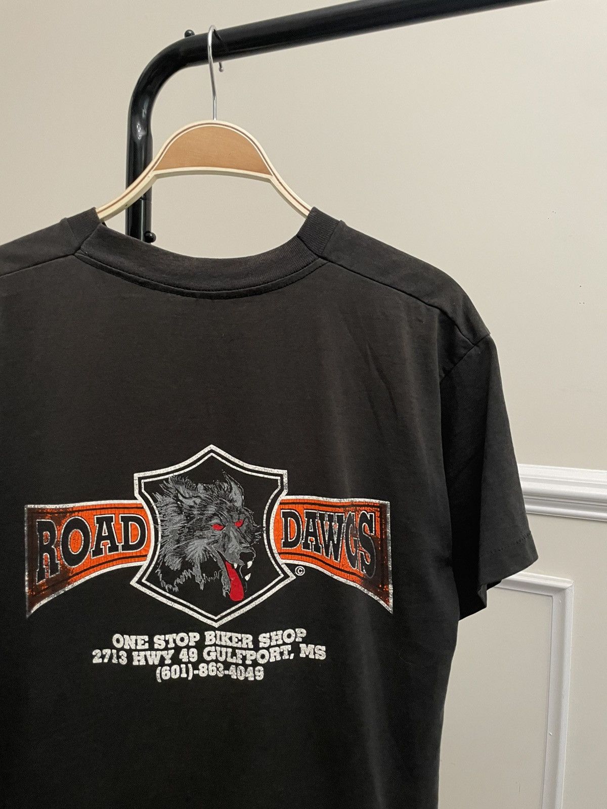 Vintage Vintage 90s Road Dawgs Biker Graphic Tee Unsoundrags Hanes Size US L / EU 52-54 / 3 - 1 Thumbnail