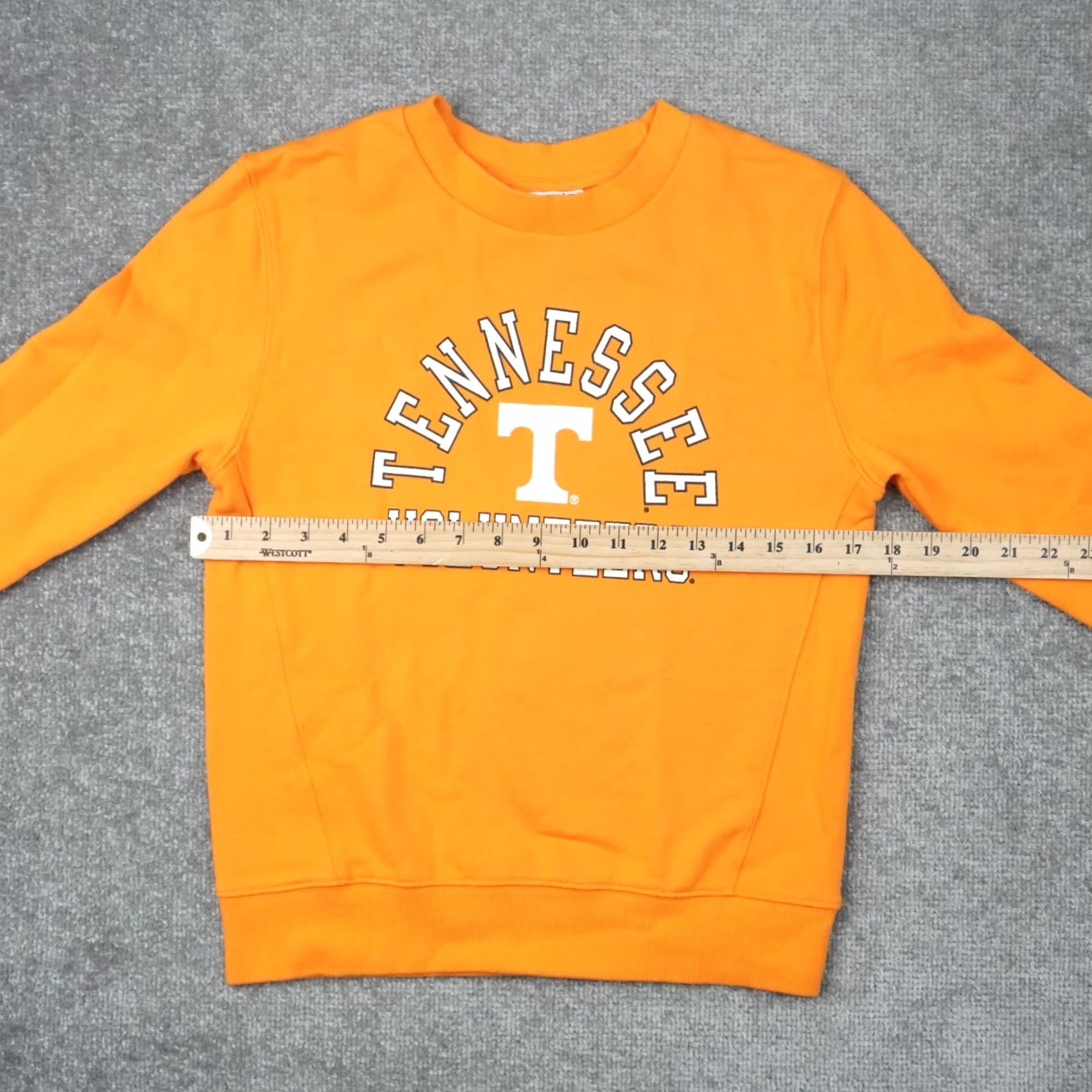 Champion Champion University of Tennessee Orange Long Sleeve Sweatshirt Mens XS Size US XS / EU 42 / 0 - 4 Thumbnail