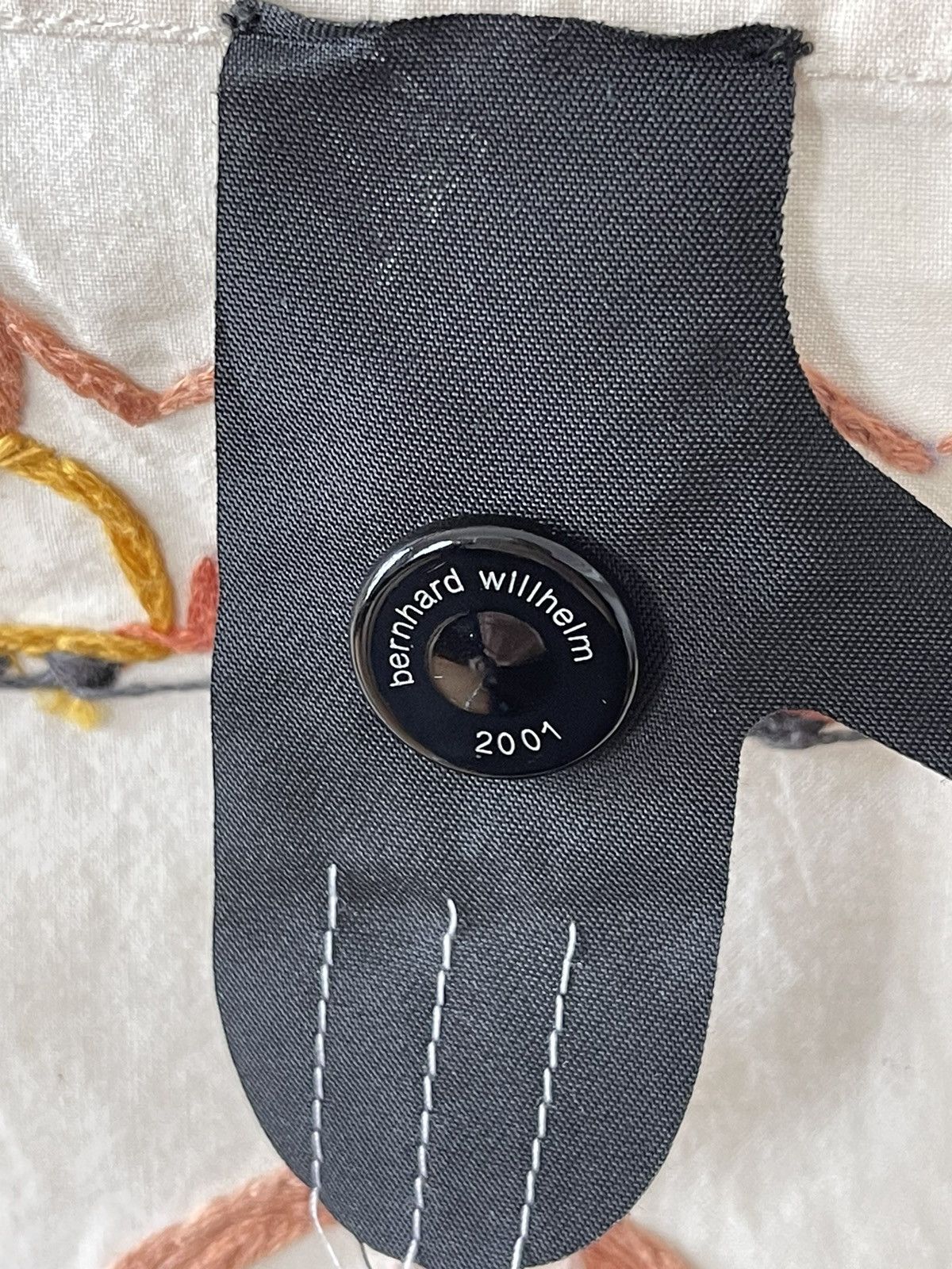 Bernhard Willhelm Bernhard Willhelm 2001 Runway Emboidered Apron Size US 32 / EU 48 - 8 Thumbnail