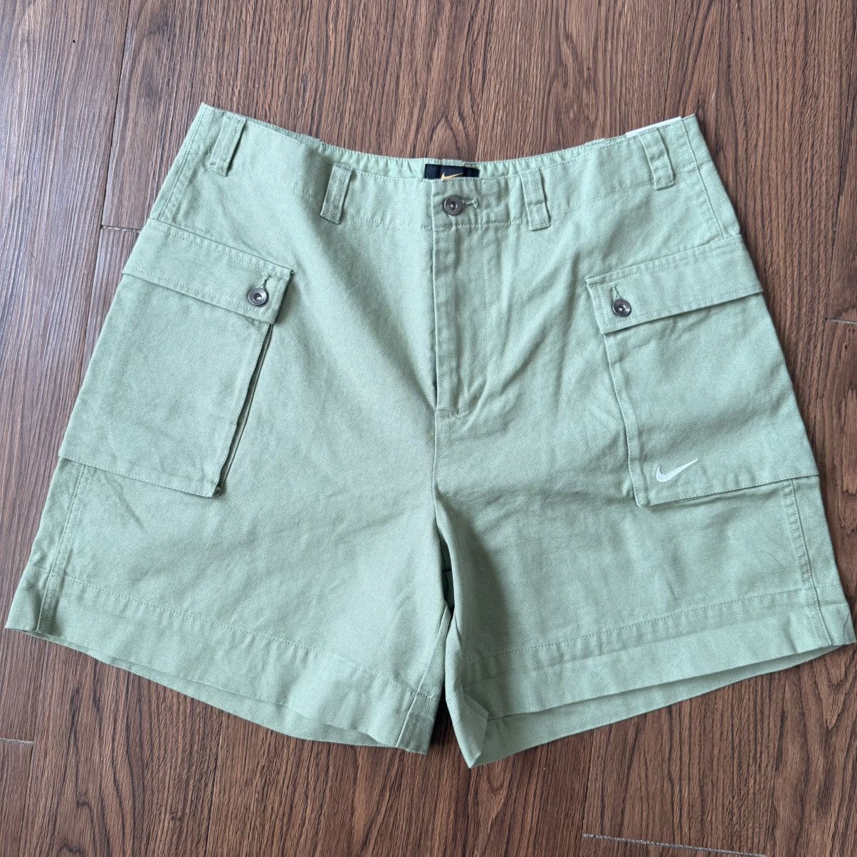 Nike Nike Cargo Shorts Men Size US 34 / EU 50 - 1 Thumbnail