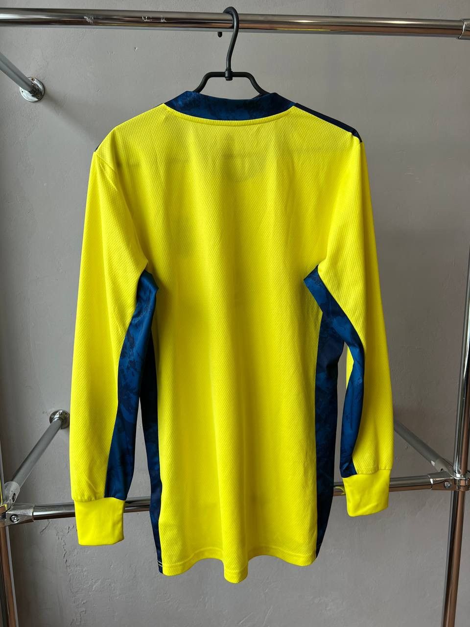 Adidas 2019/20 ABERDEEN FC GK SOCCER JERSEY FOOTBALL SHIRT ADIDAS S Size US S / EU 44-46 / 1 - 11 Thumbnail