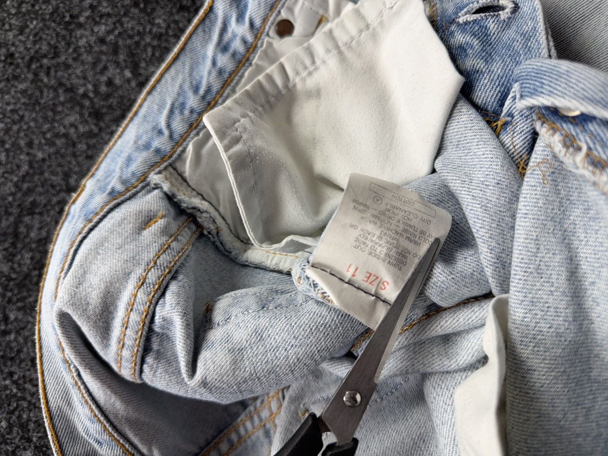 Levi's Vintage Clothing 90s Vintage Levi's 501 Made In Australia Light Wash Jeans Size US 29 - 12 Thumbnail