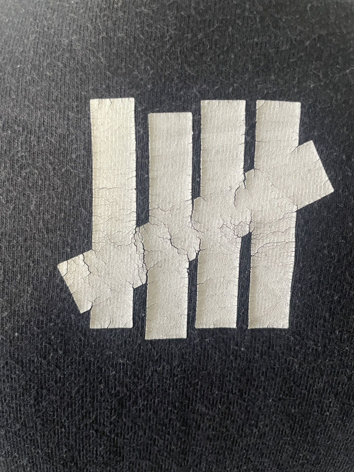 Undefeated Undefeated Tokyo Store Tshirt Size US L / EU 52-54 / 3 - 5 Thumbnail