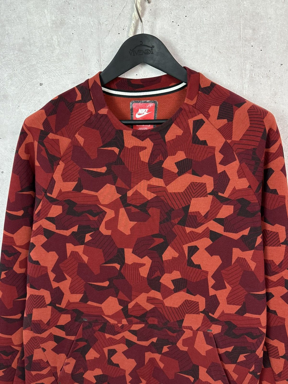 Nike Nike Tech Fleece Red Camo Crew Neck Cotton Men’s Sweatshirt Size US M / EU 48-50 / 2 - 2 Thumbnail