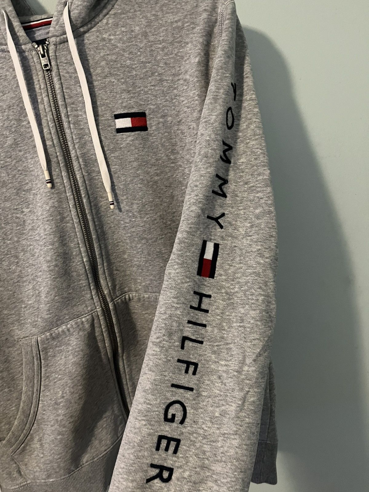Tommy Hilfiger VINTAGE Tommy Hilfiger Y2K Hoodie🌴 Size US M / EU 48-50 / 2 - 3 Thumbnail