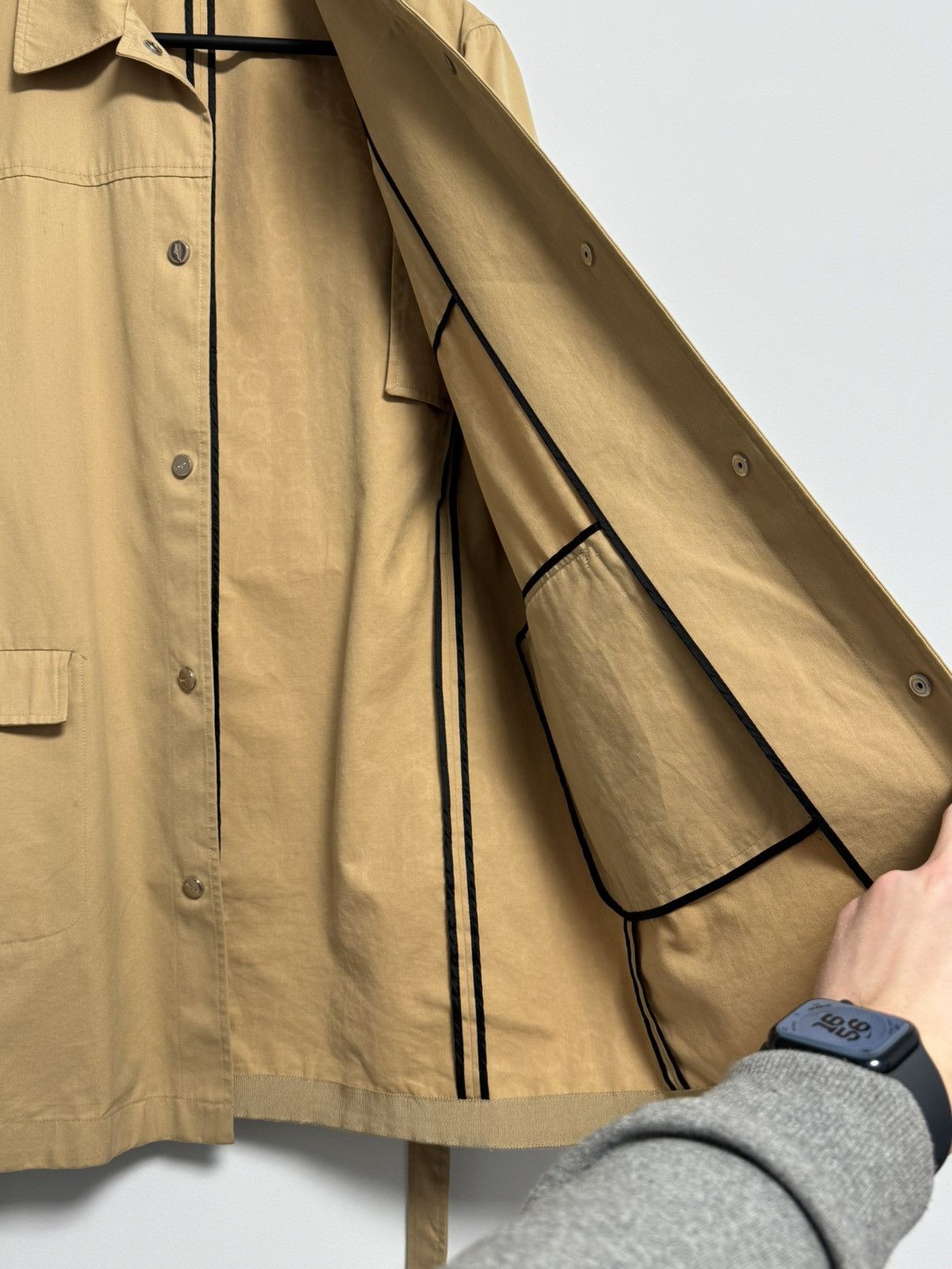 Salvatore Ferragamo Vintage Salvatore Ferragamo Monogram Inside Trench Jacket Size M / US 6-8 / IT 42-44 - 19 Thumbnail