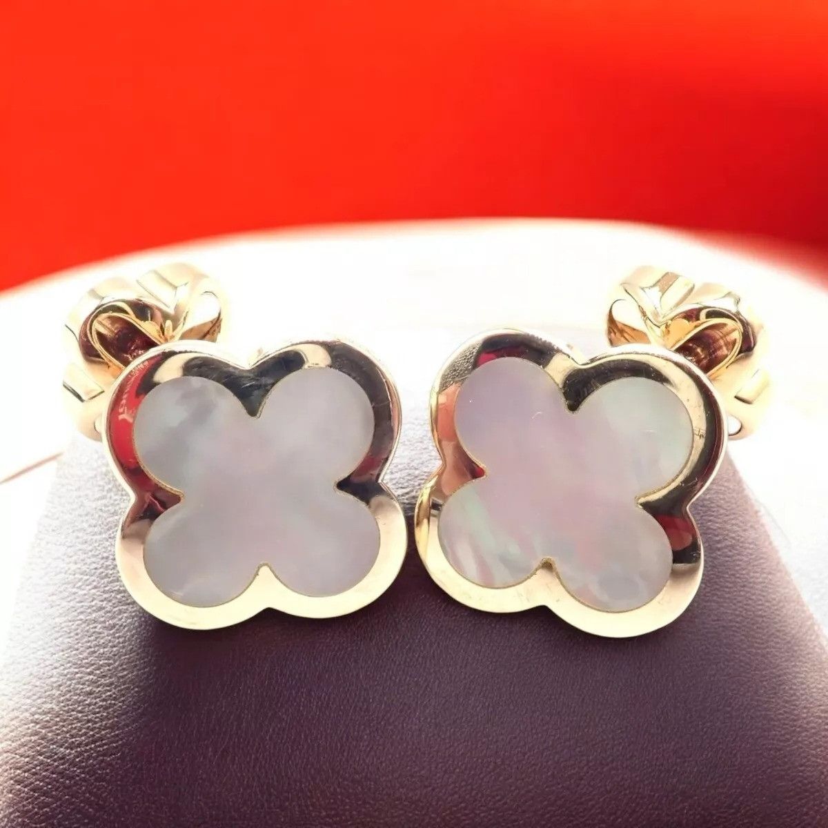 Van Cleef & Arpels Cleef & Arpels 18k Pure Alhambra Mother Of Pearl Cufflinks Size ONE SIZE - 2 Thumbnail