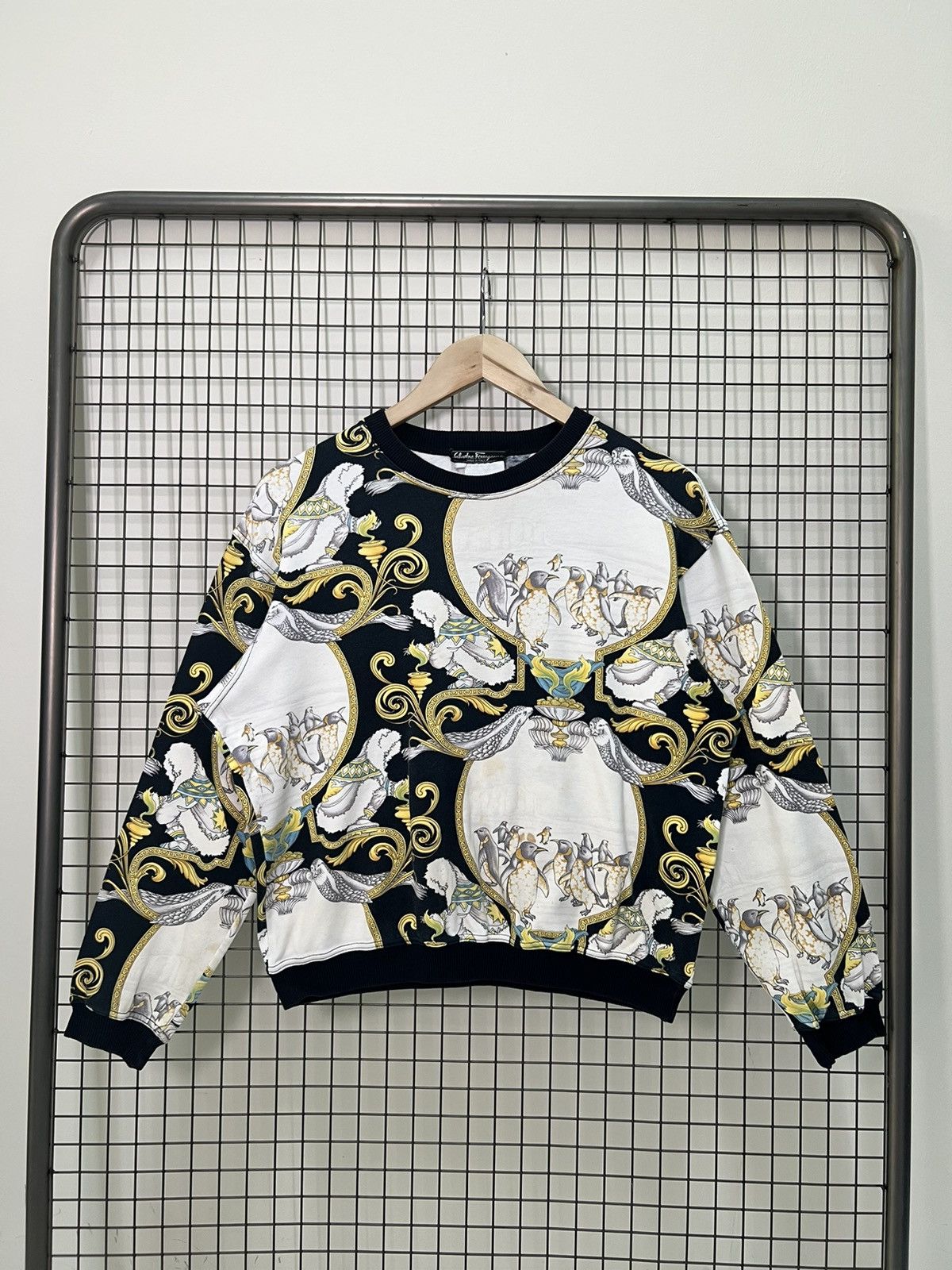 Salvatore Ferragamo × Vintage 🚨Final Drop🚨Vintage Salvatore Ferragamo Fullprint Sweatshirt Size S / US 4 / IT 40 - 2 Thumbnail