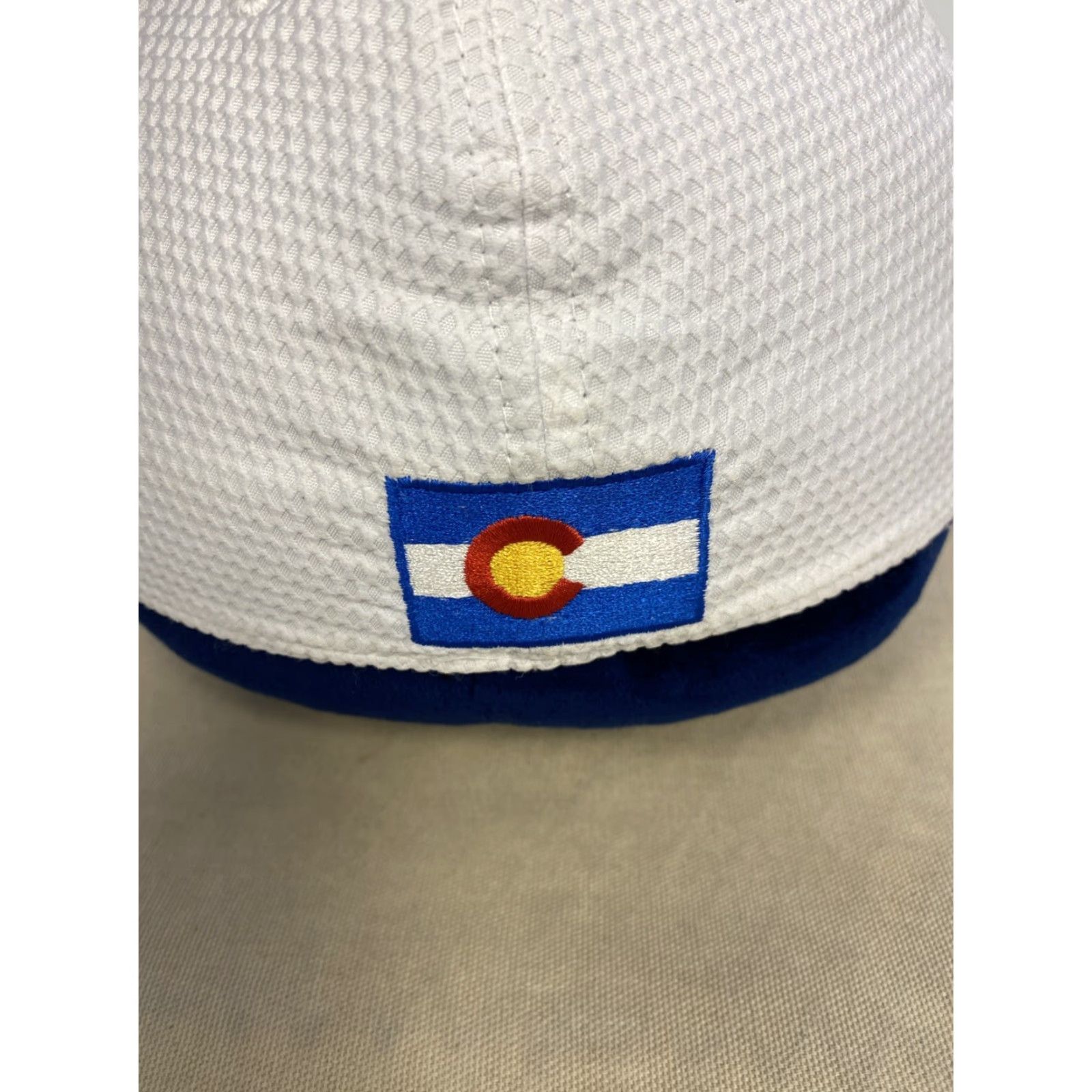 Under Armour VINTAGE Under Armour Baseball Hat ADULT M/L White Red 2012 Cap Sherry Hills / 522 Mens Size ONE SIZE - 4 Thumbnail