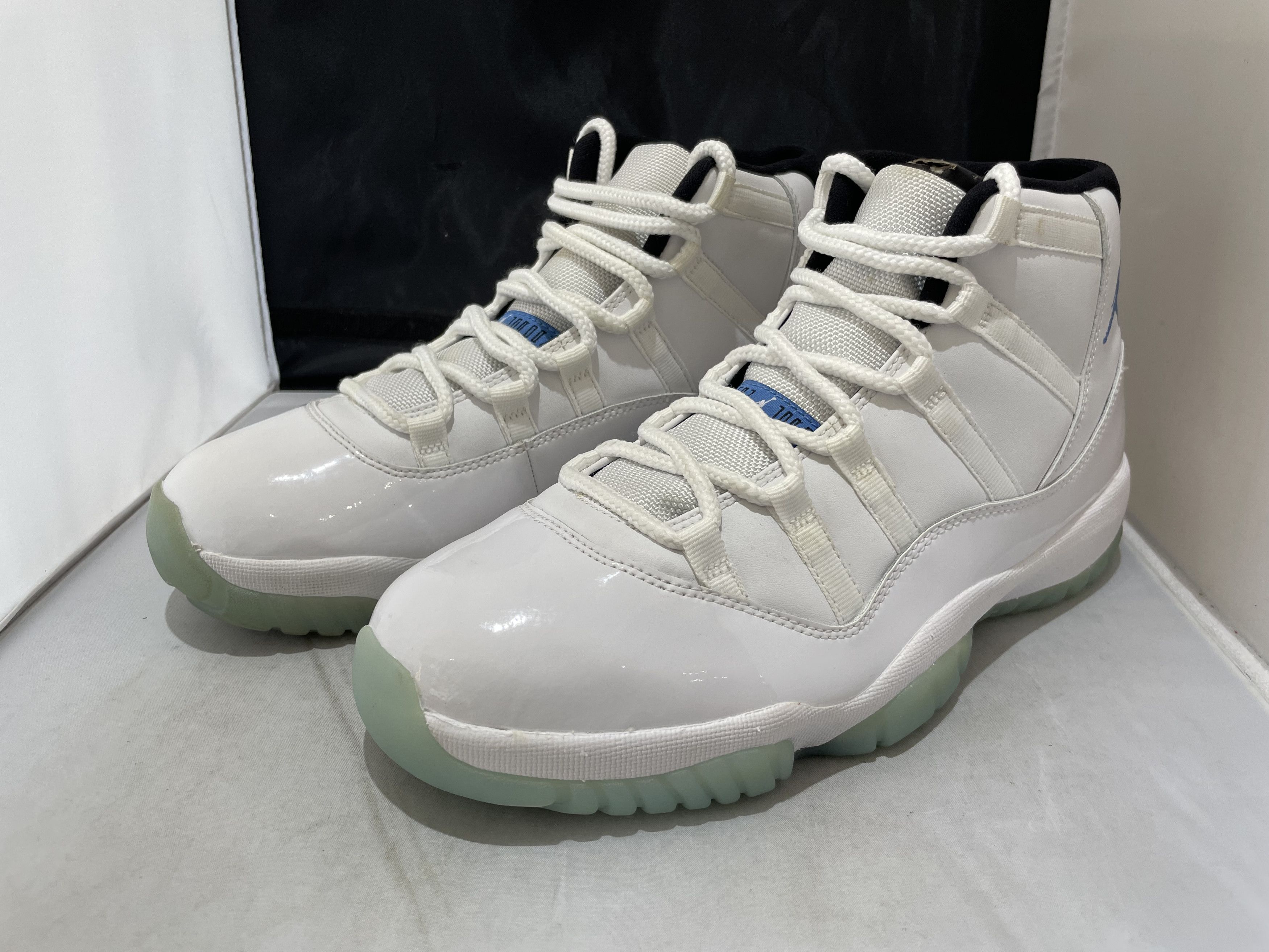Jordan Brand Air Jordan 11 Retro 'White/Legend Blue-Black' 378037 117 Size US 9.5 / EU 42-43 - 3 Thumbnail