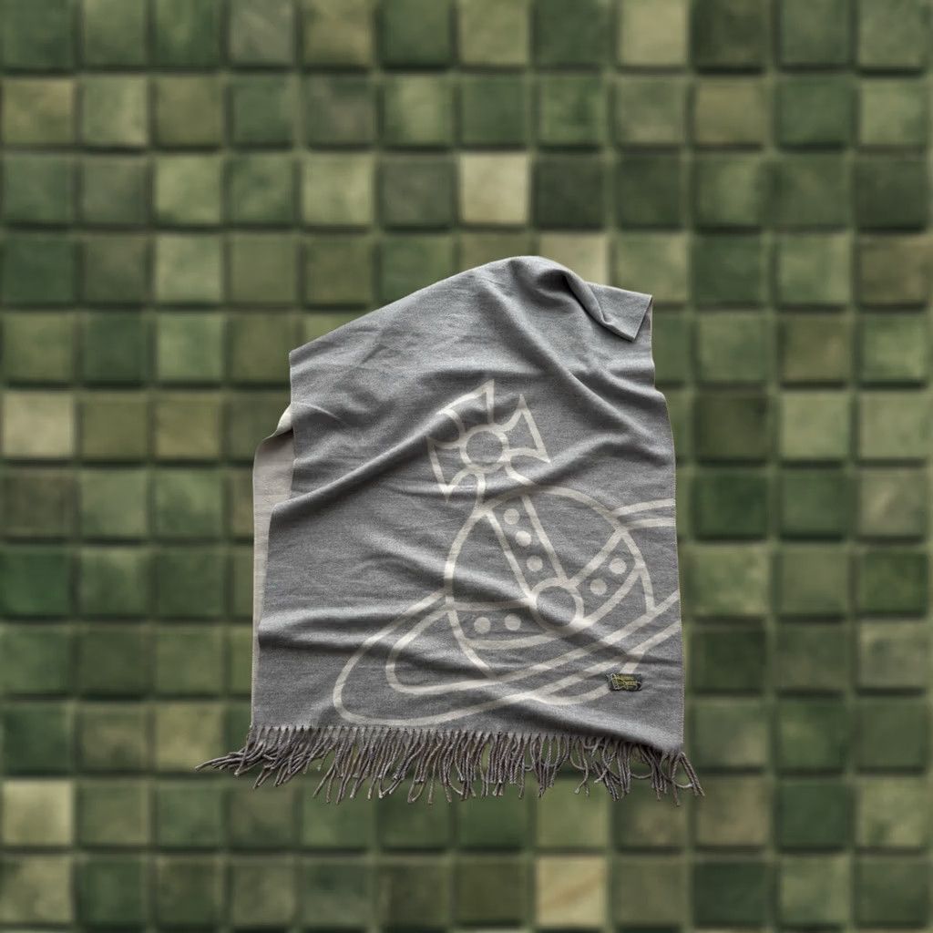 Vivienne Westwood VINTAGE Vivienne Westwood Big Logo Cashmere Luxury Big Scarf Scarf Unisex Gray 60/180 cm Logo Vintage 90s England London USA Winter Size ONE SIZE - 1 Thumbnail