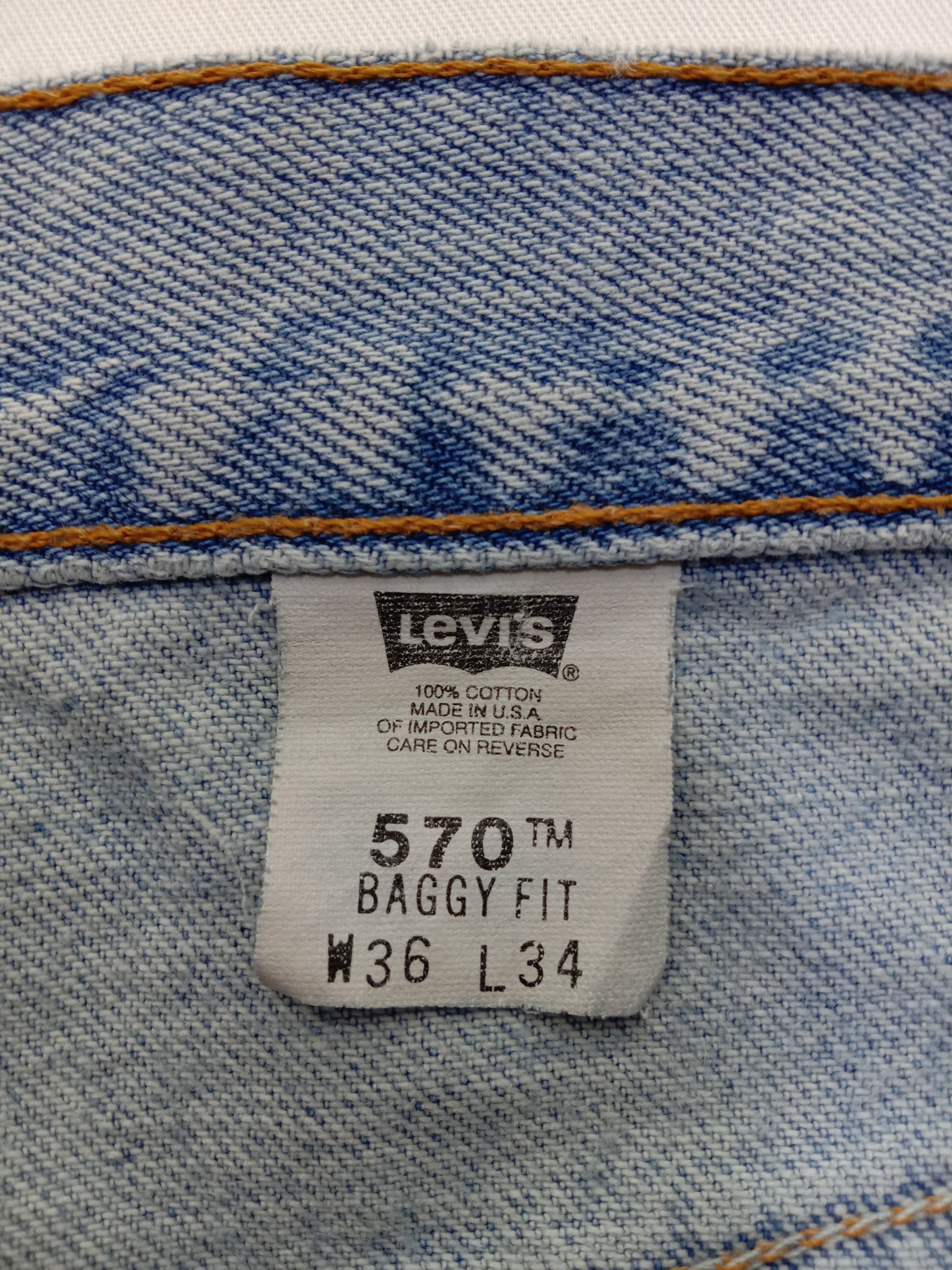 Vintage Levi's 570 Baggy Fit Jeans Light Wash Denim