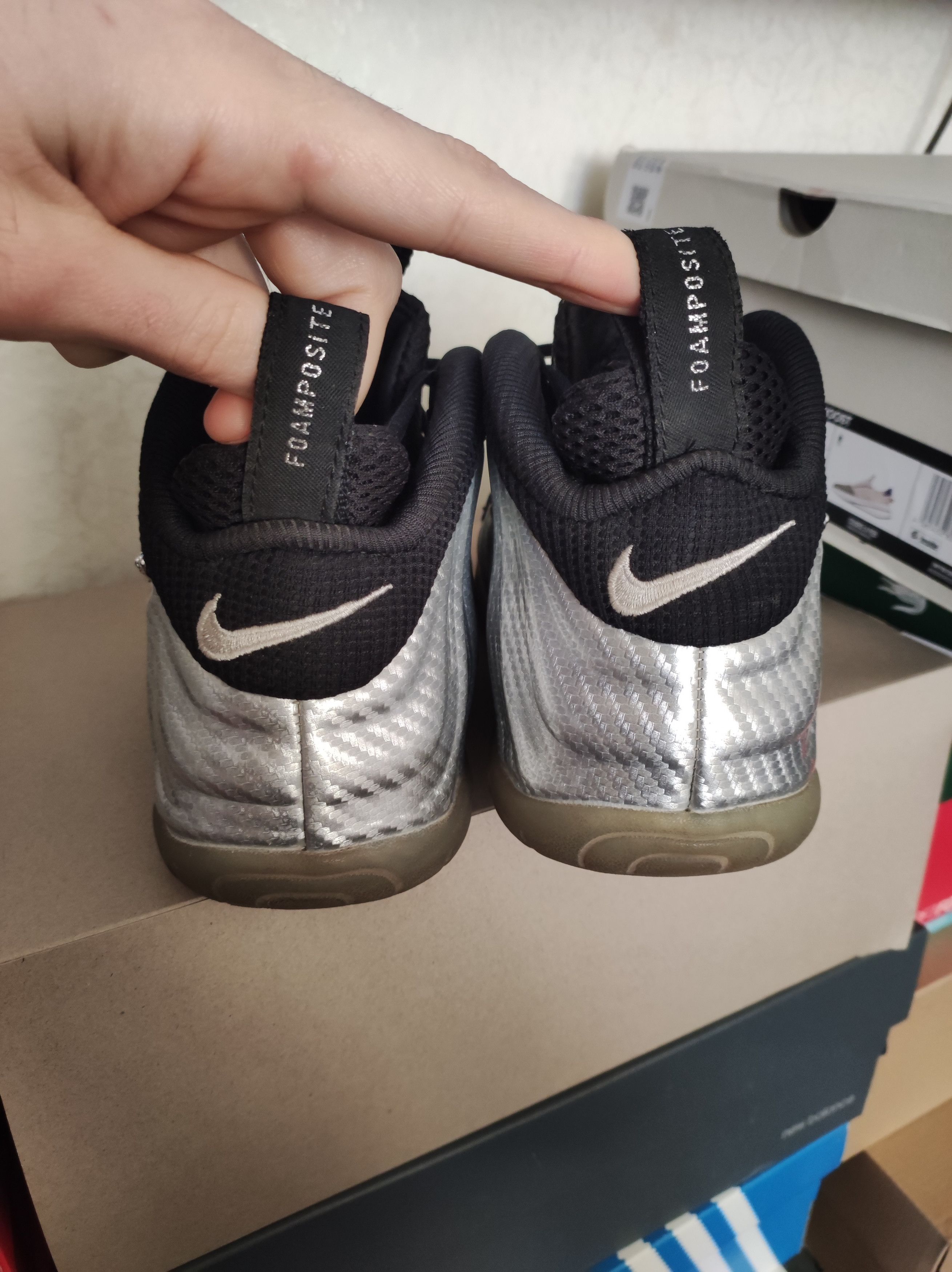 Hypebeast × Nike × Vintage Nike foamposite pro silver surfer US10 Size US 10.5 / EU 43-44 - 4 Thumbnail