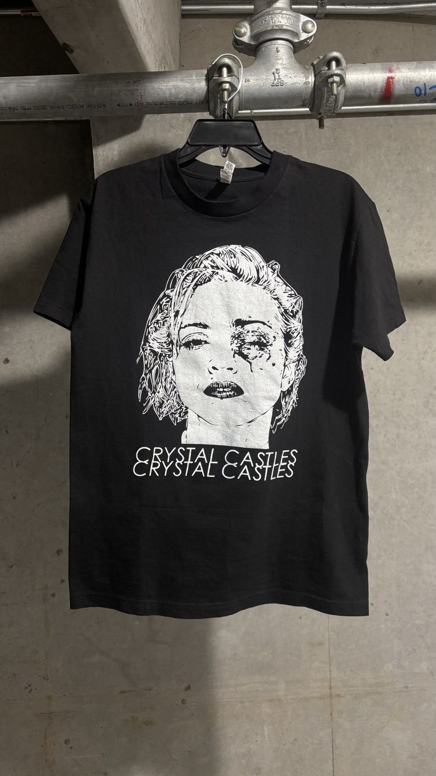 Band Tees Crystal Castles Russia Tour Tee Size US M / EU 48-50 / 2 - 1 Thumbnail