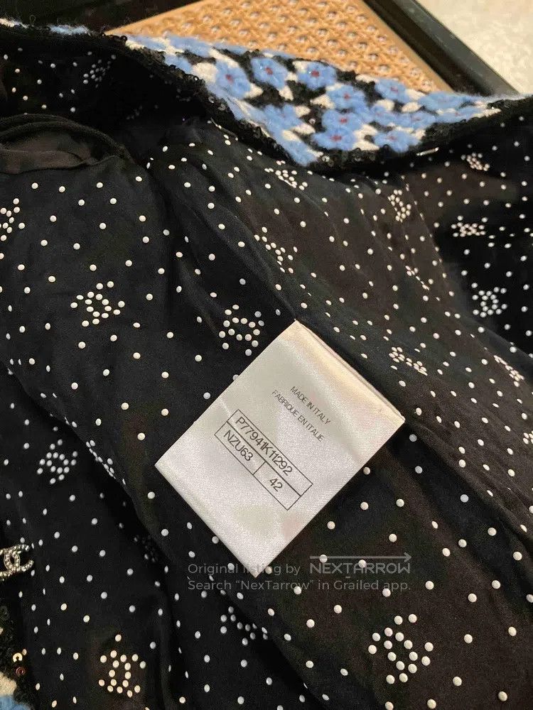 Chanel Chanel Blue and black floral sequin embroidery coat Size M / US 6-8 / IT 42-44 - 7 Thumbnail