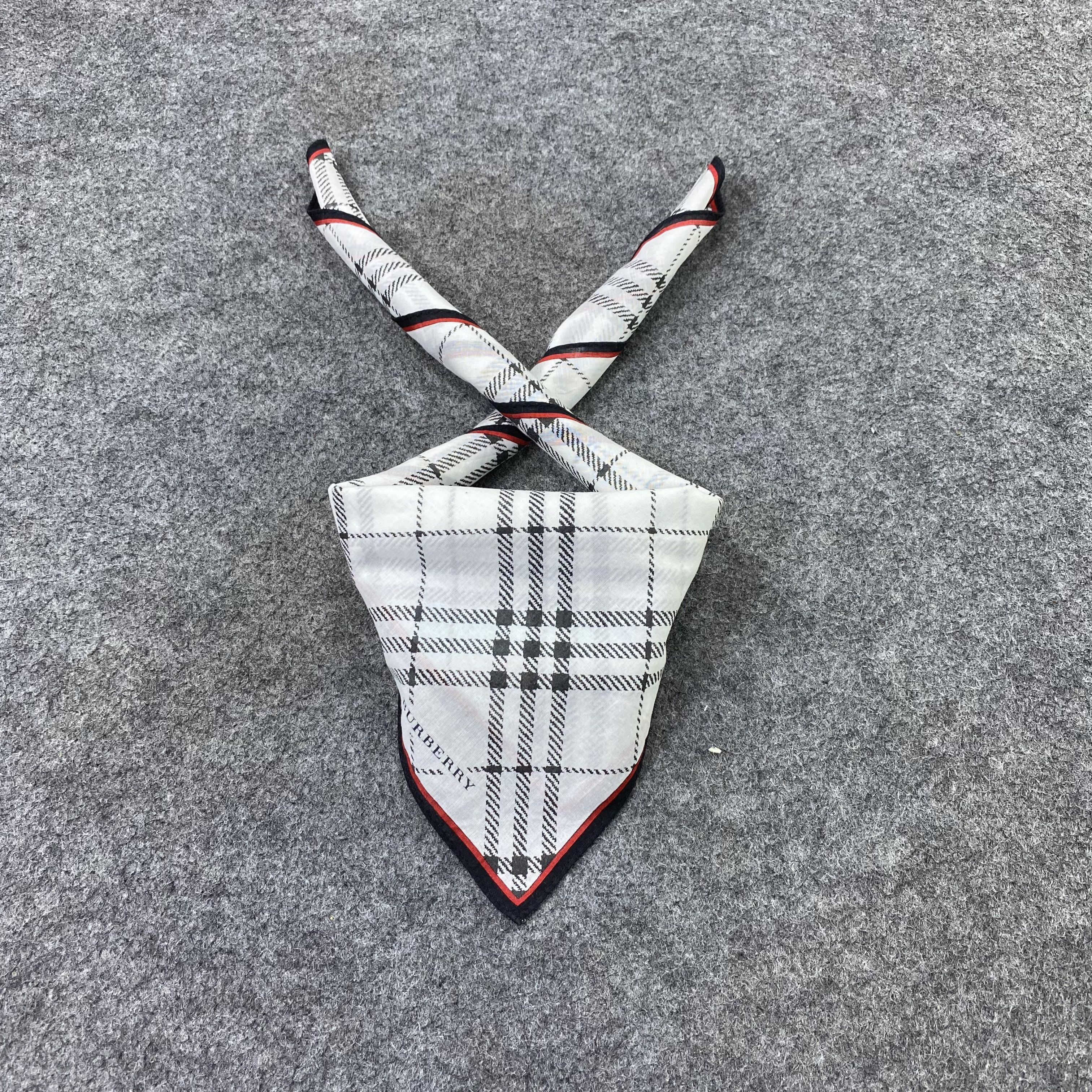 Burberry Burberry Handkerchief / Bandana / Neckerchief-B2138 Size ONE SIZE - 2 Thumbnail