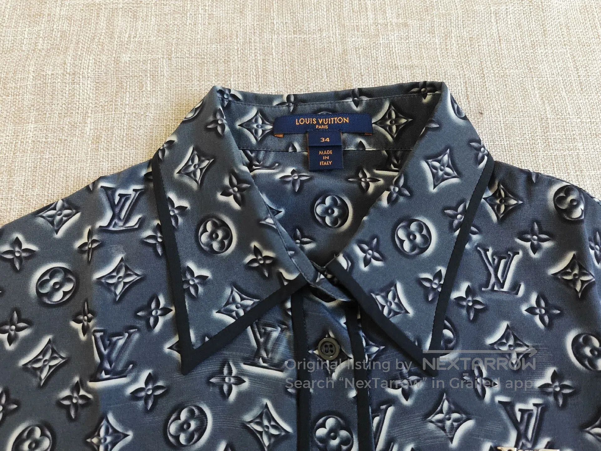 Louis Vuitton Louis Vuitton Women's Monogram Silk Shirt. Size XXS / US 00 / IT 34 - 2 Thumbnail