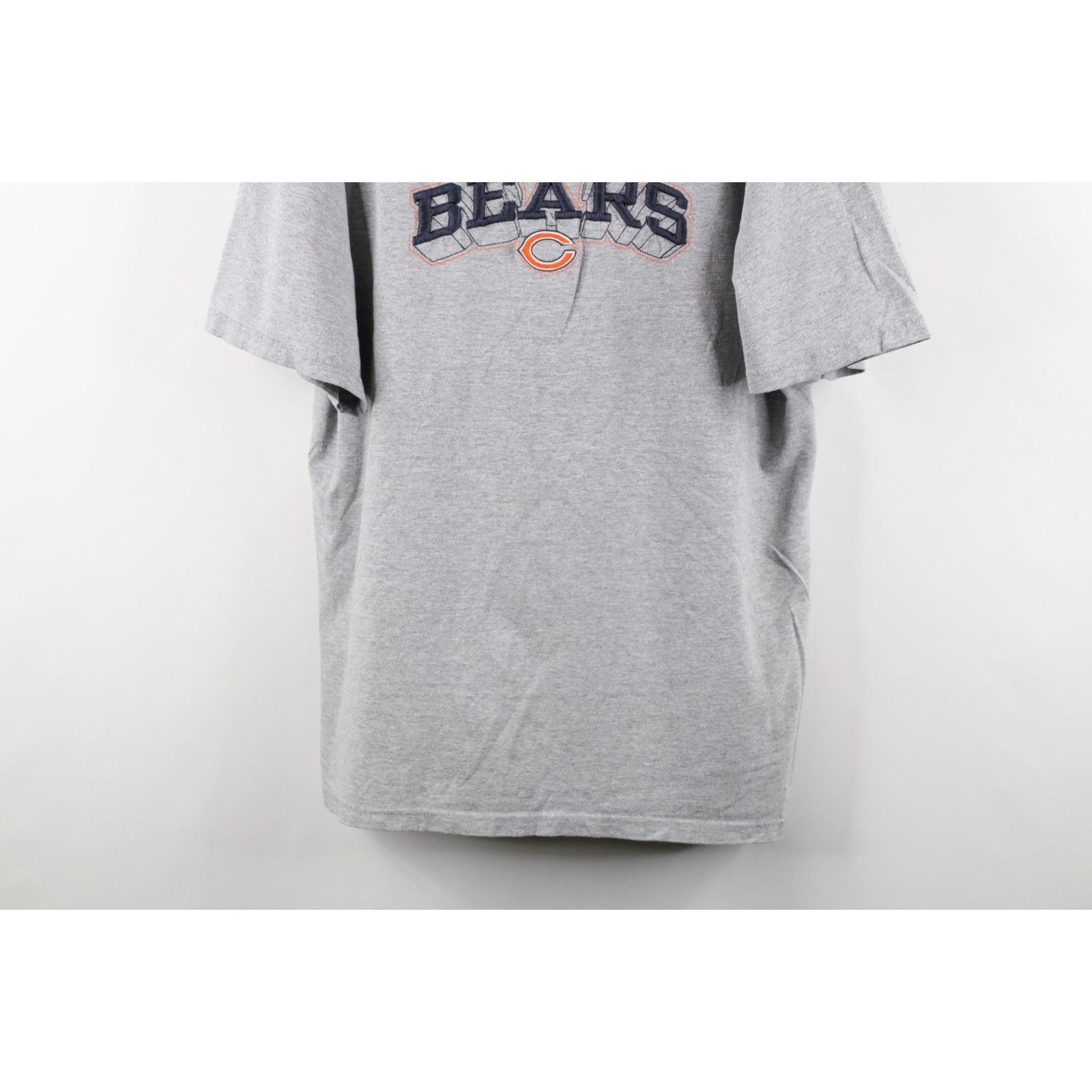 Vintage Vintage NFL Spell Out Chicago Bears Football T-Shirt Size US XL / EU 56 / 4 - 3 Thumbnail