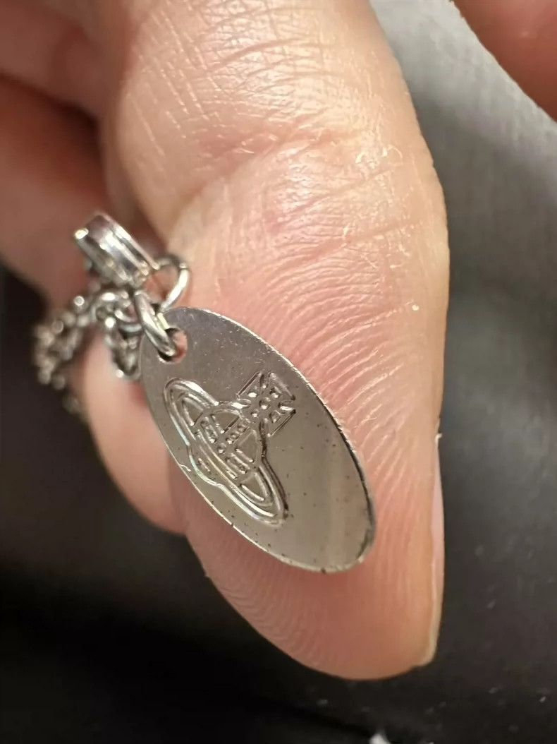 Vivienne Westwood Vivienne Westwood A silver necklace with a translucent bal Size ONE SIZE - 7 Thumbnail