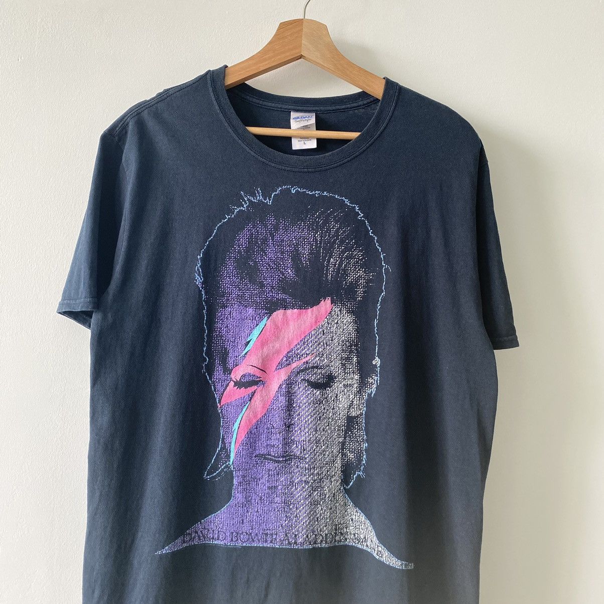 Band Tees Thrashed Vintage Faded David Bowie Aladdin ERD GRUNGE TEE Size US L / EU 52-54 / 3 - 2 Thumbnail