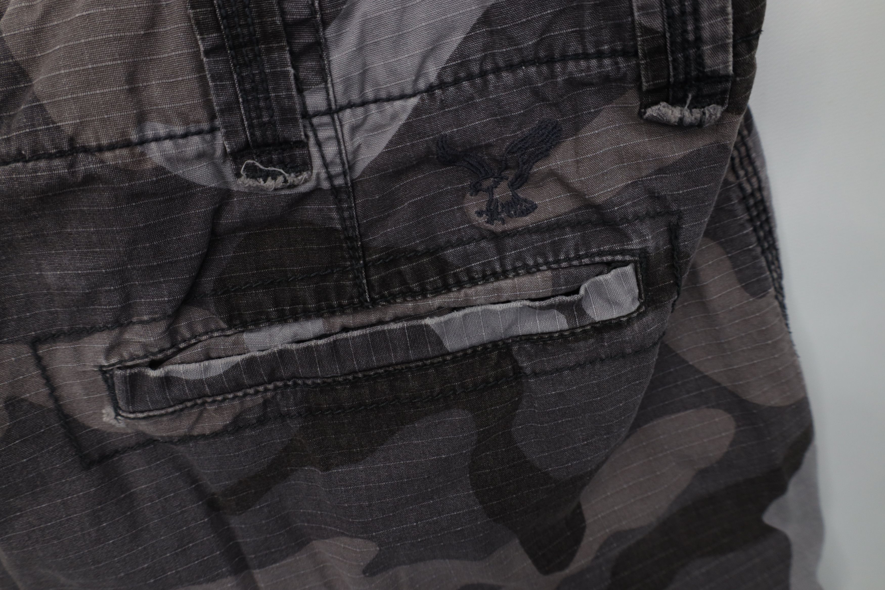 American Eagle Outfitters Vintage Y2K American Eagle Ripstop Camouflage Cargo Shorts Size US 38 / EU 54 - 11 Thumbnail