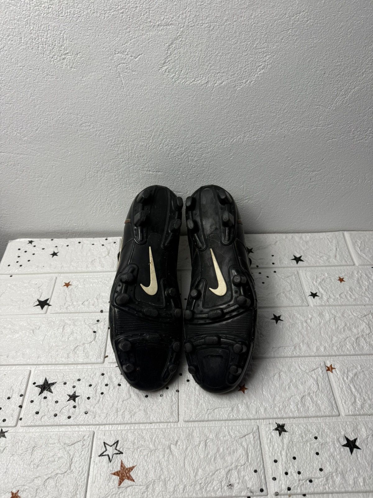 Nike NIKE TIEMPO RONALDINHO FG ELITE US10 UK9 EUR44 CLEATS BOOTS Size US 10 / EU 43 - 11 Thumbnail