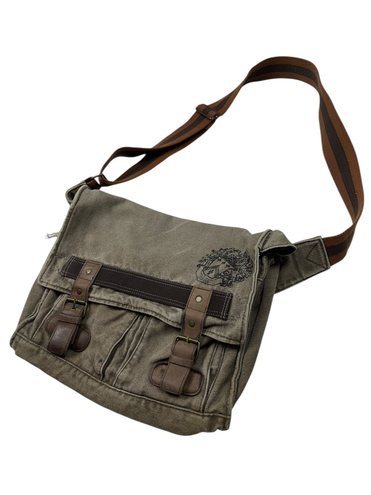 Ted Baker Vintage Ted Baker Distressed Multi Pocket Crossbody Bag Size ONE SIZE - 3 Thumbnail