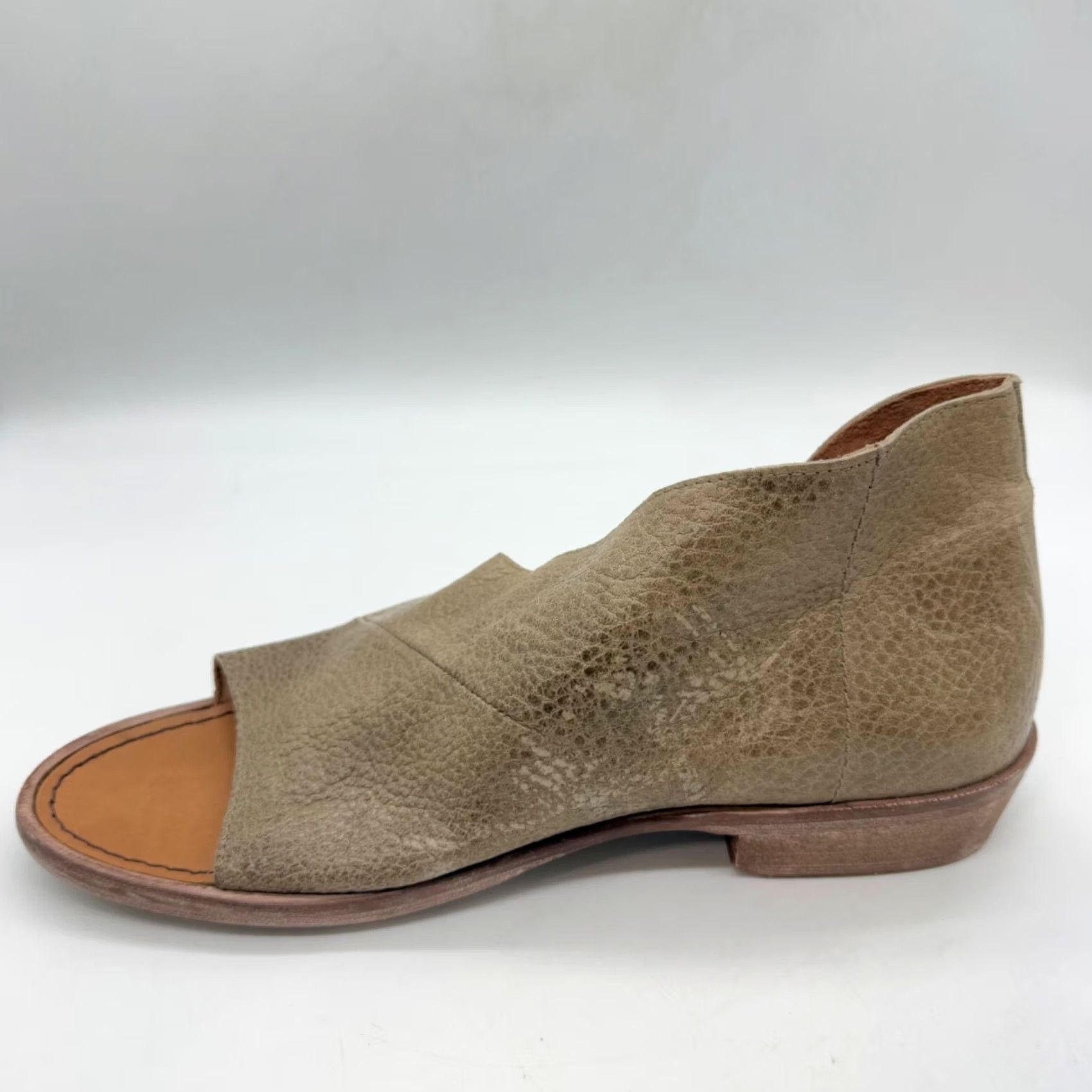 Free People Free People Mont Blanc Sandal Womens Sandal 41/US 10 Leather Open Toe Beige Grayish Vintage? Size US 10 / IT 40 - 6 Thumbnail
