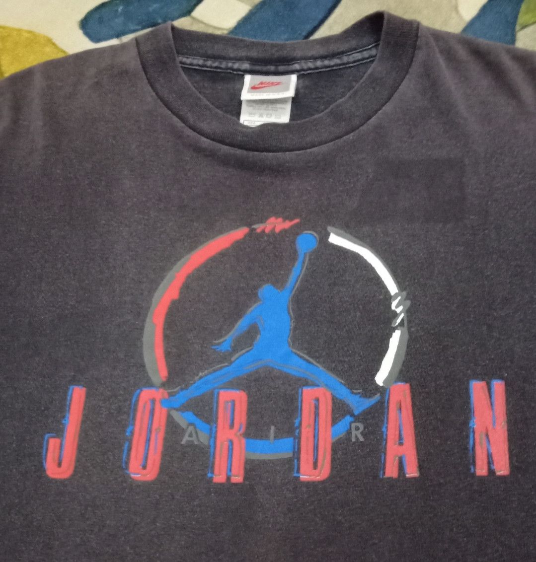 Jordan Brand × Nike × Vintage Vintage 90s NIKE Air Jordan Iconic Logo T-shirt Size US M / EU 48-50 / 2 - 3 Thumbnail