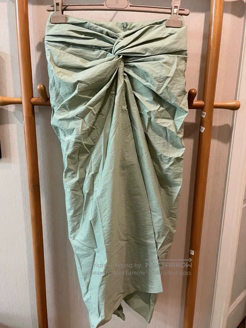 Brunello Cucinelli Brunello Cucinelli Green pleated midi skirt Size 26" / US 2 / IT 38 - 1 Thumbnail