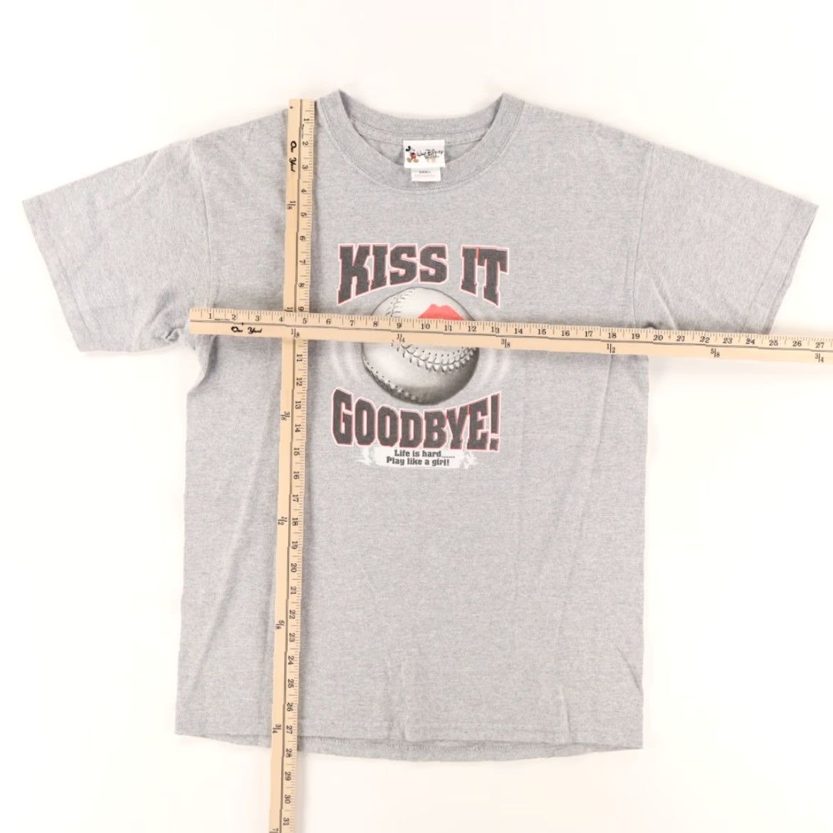 Disney VINTAGE Disney Kiss it Goodbye Play Like a Girl Solid T-Shirt Gray Men's S Size US S / EU 44-46 / 1 - 3 Thumbnail