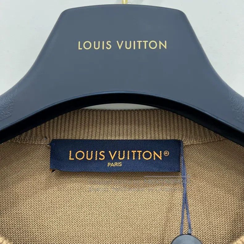 Louis Vuitton Louis Vuitton Embossed full print knit short sleeve Size US S / EU 44-46 / 1 - 4 Thumbnail