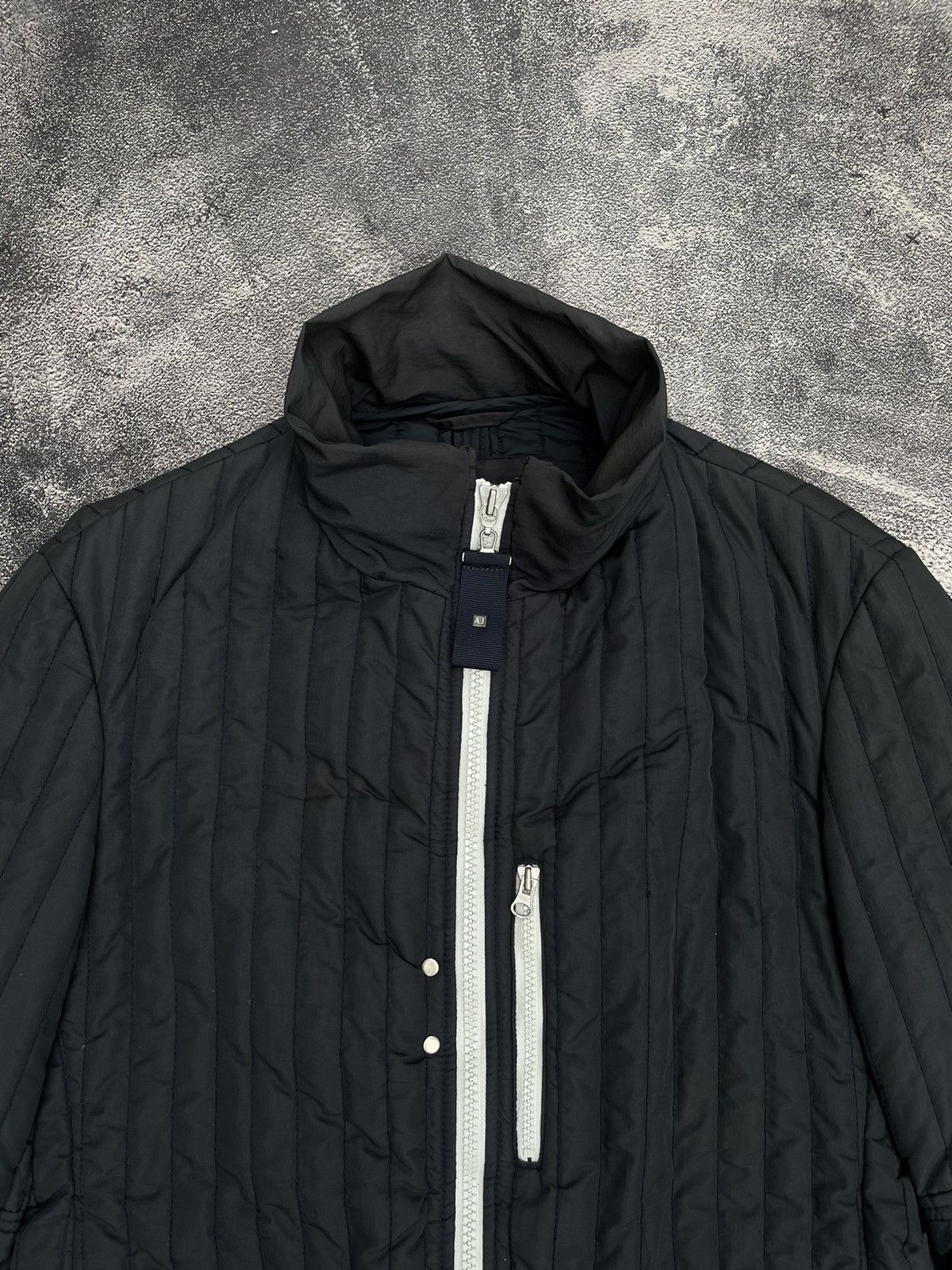 Armani 2000s Armani Padded Lines Navy Coat Jacket Size US L / EU 52-54 / 3 - 2 Thumbnail